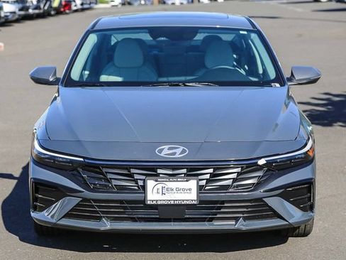New 2026 Hyundai Elantra Limited FWD image 2