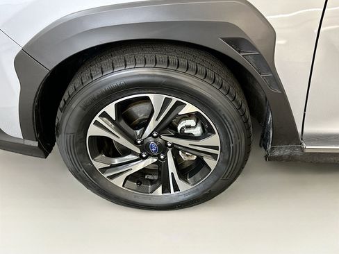 Used 2024 Subaru Crosstrek 2.0i Premium image 11