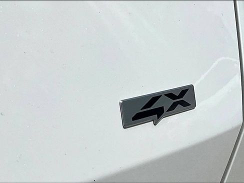 Certified 2025 Kia Sportage SX AWD/4WD image 22