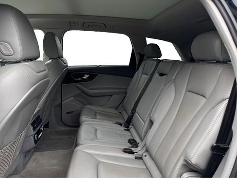 Used 2018 Audi Q7 3.0T Prestige image 13