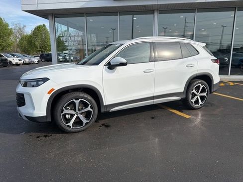 New 2026 Volkswagen Tiguan SE AWD/4WD image 2