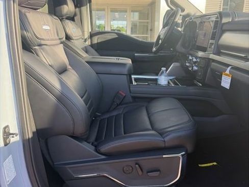 New 2026 Ford F350 Platinum AWD/4WD image 17