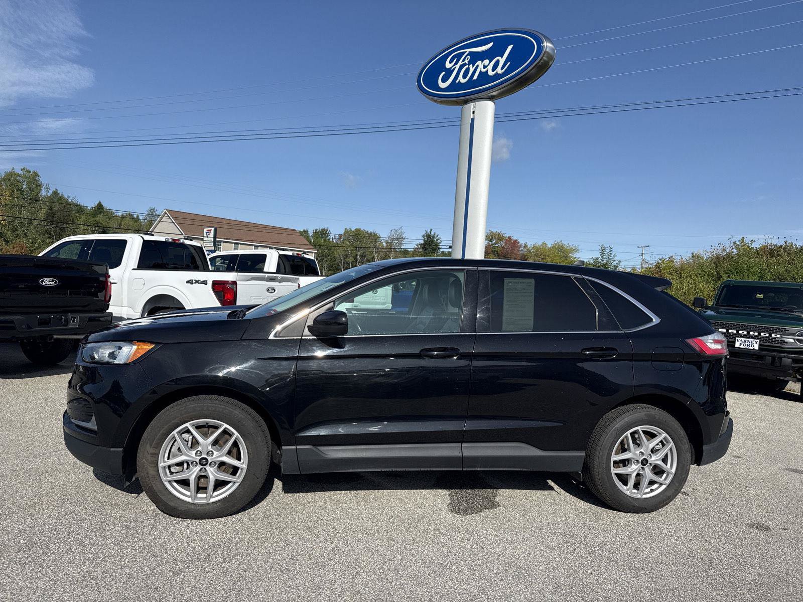 Used 2024 Ford Edge SEL AWD/4WD image 4