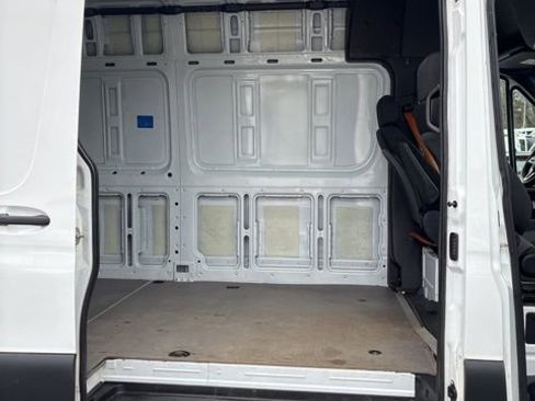 Used 2023 Mercedes-Benz Sprinter 2500 image 9