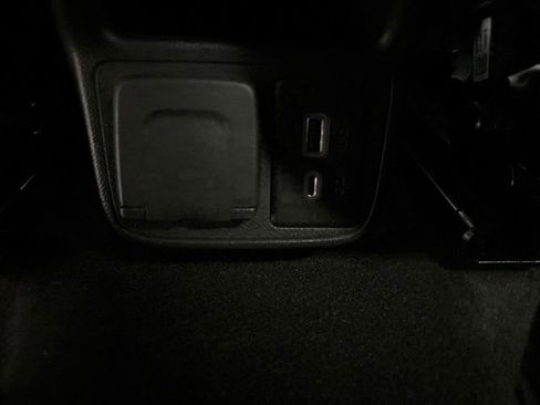 Used 2023 Chevrolet TrailBlazer RS w/ Convenience Package AWD/4WD image 32