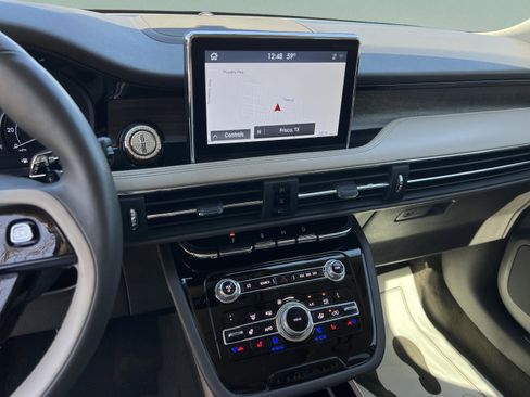 Used 2020 Lincoln Corsair Reserve image 16