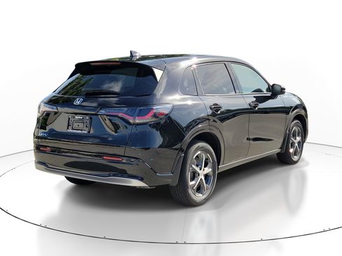 Certified 2025 Honda HR-V EX-L image 6
