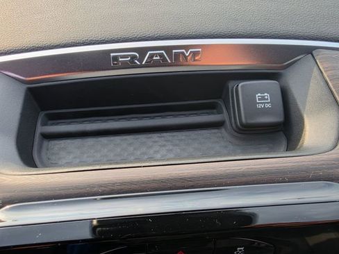 Used 2026 RAM 2500 Laramie AWD/4WD image 24