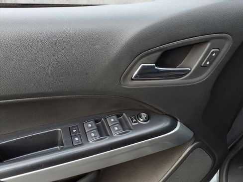 Used 2022 Chevrolet Colorado LT image 12