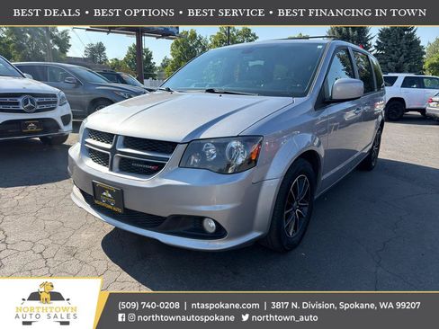 Used 2018 Dodge Grand Caravan GT FWD image 1