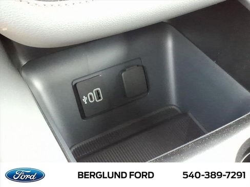 New 2026 Ford Explorer Active AWD/4WD image 22