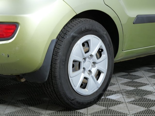 Used 2013 Kia Soul FWD image 7