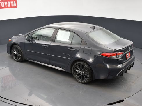 Used 2024 Toyota Corolla SE w/ SE Premium Package FWD image 20