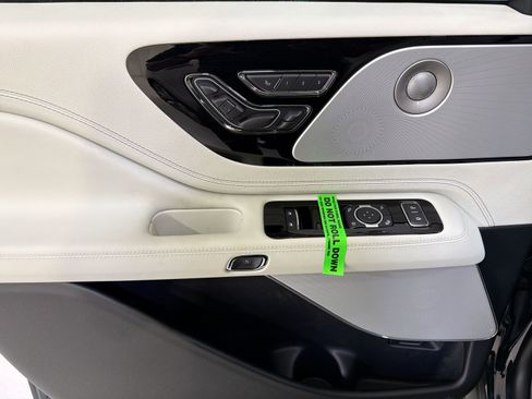 New 2025 Lincoln Aviator Black Label image 12