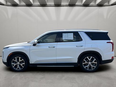 Used 2021 Hyundai Palisade SEL w/ Premium Package FWD image 2