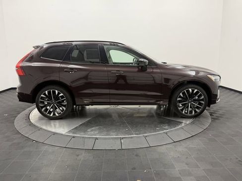 New 2026 Volvo XC60 B5 Ultra w/ Protection Package Premier AWD/4WD image 8