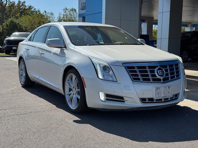 Used 2014 Cadillac XTS Premium FWD image 2