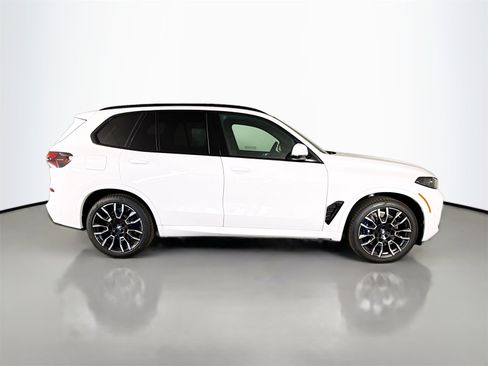 New 2026 BMW X5 xDrive50e w/ M Sport Package image 8