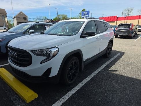 Used 2021 GMC Terrain SLE w/ Driver Convenience Package AWD/4WD image 1