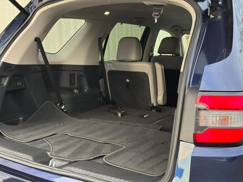 Used 2023 Honda Pilot EX-L image 9