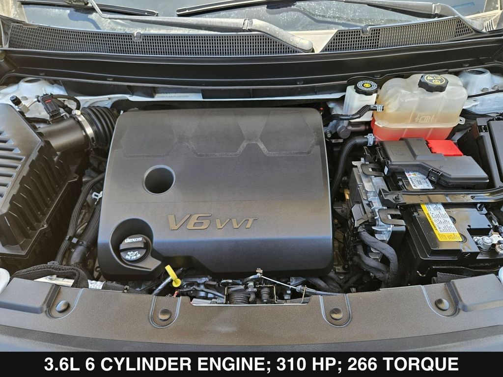 Used 2023 Chevrolet Traverse RS w/ LPO, Floor Liner Package FWD image 56