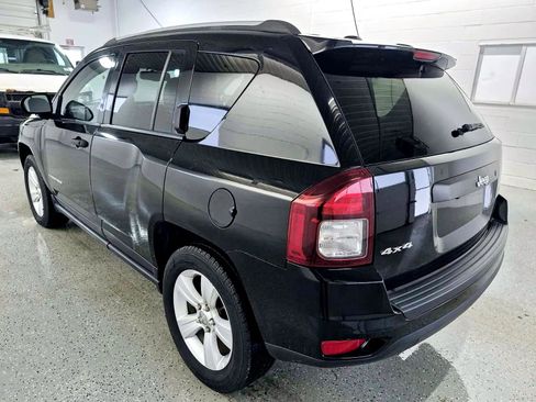 Used 2016 Jeep Compass Sport image 3