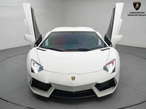 Used 2014 Lamborghini Aventador LP 700-4 image 9