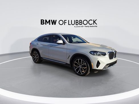 Certified 2023 BMW X4 xDrive30i w/ Premium Package image 2
