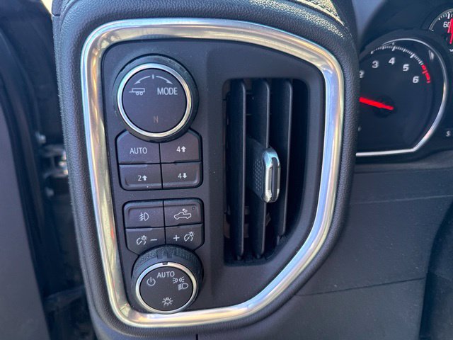 Used 2020 Chevrolet Silverado 1500 RST AWD/4WD image 16