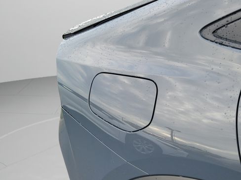 Used 2026 Toyota Prius Plug-In Hybrid FWD image 19
