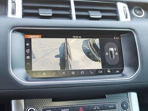 Used 2017 Land Rover Range Rover Sport HSE Dynamic image 25