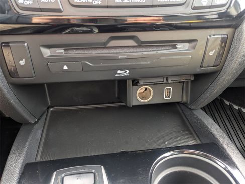 Used 2019 Honda Pilot Touring image 26