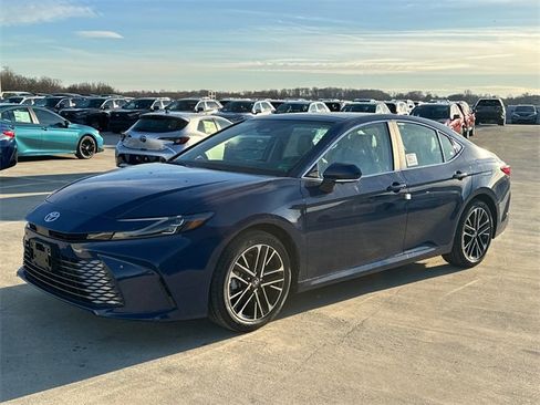 New 2026 Toyota Camry XLE image 2