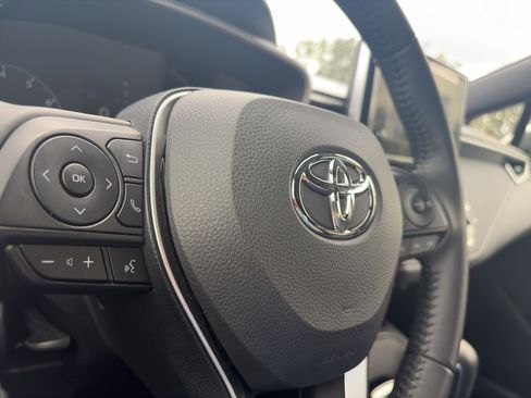 Used 2025 Toyota Corolla SE image 30