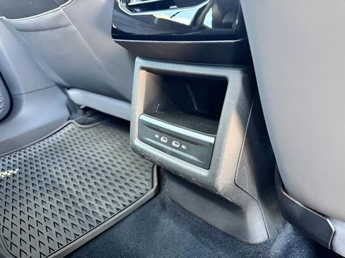 Used 2023 Volkswagen ID.4 Pro S image 19
