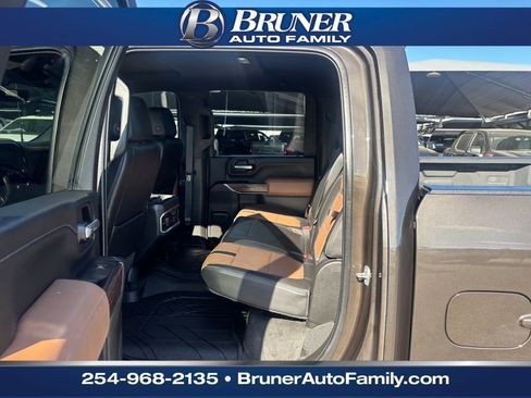 Used 2021 Chevrolet Silverado 3500 High Country image 14