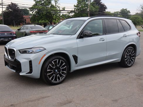 Used 2026 BMW X5 M60i AWD/4WD image 2