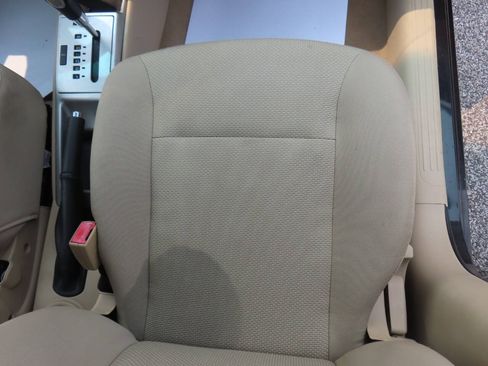 Used 2011 Chevrolet Aveo LT w/ Power and Convenience Package FWD image 42