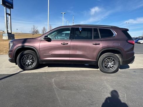 Certified 2025 GMC Acadia Elevation image 6