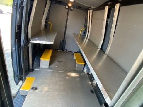 Used 2018 Mercedes-Benz Sprinter 2500 image 25