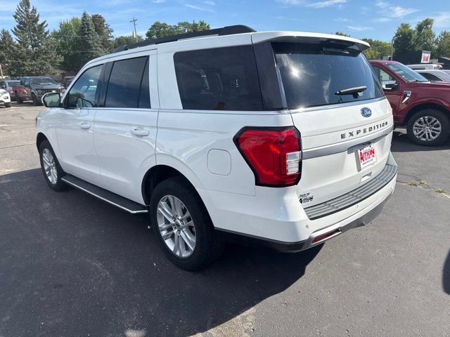 Used 2022 Ford Expedition XLT AWD/4WD image 6