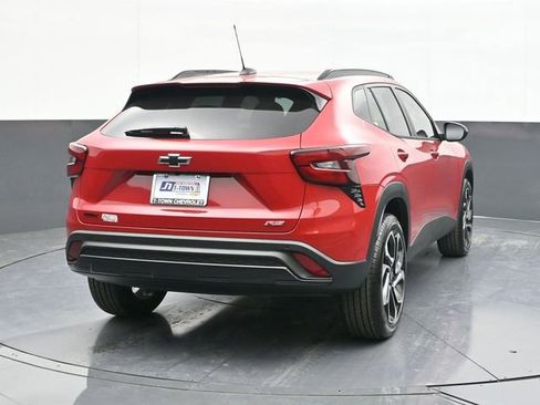 New 2026 Chevrolet Trax RS w/ Sunroof Package image 11