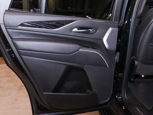 Used 2023 Cadillac Escalade V image 18