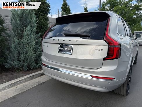 Used 2025 Volvo XC90 B6 Plus AWD/4WD image 34
