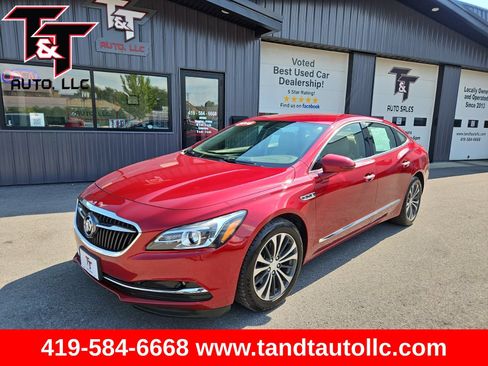 Used 2018 Buick LaCrosse Essence FWD image 1