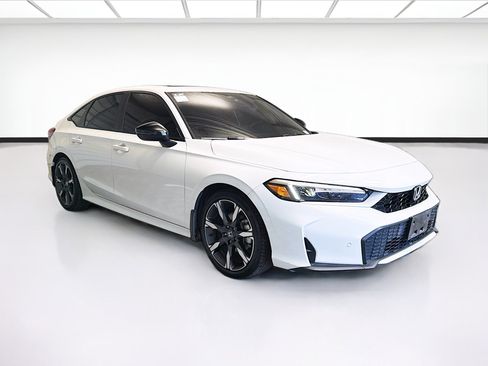 Used 2025 Honda Civic Sport Touring image 3