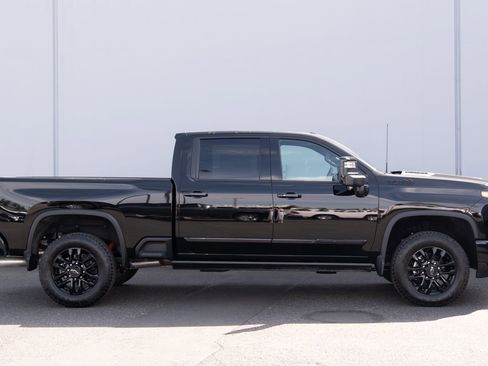 New 2026 Chevrolet Silverado 3500 High Country w/ High Country Premium Package AWD/4WD image 33