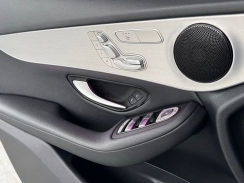 Used 2022 Mercedes-Benz GLC 300 image 34