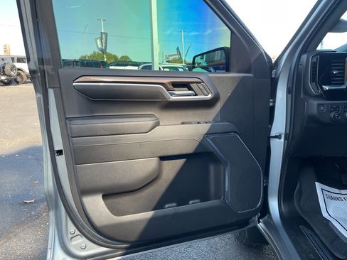 Used 2023 Chevrolet Silverado 1500 RST w/ Protection Package image 11