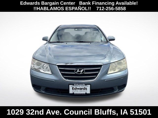 Used 2010 Hyundai Sonata GLS FWD image 2